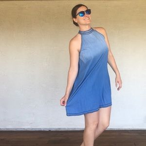 High neckline cotton dress